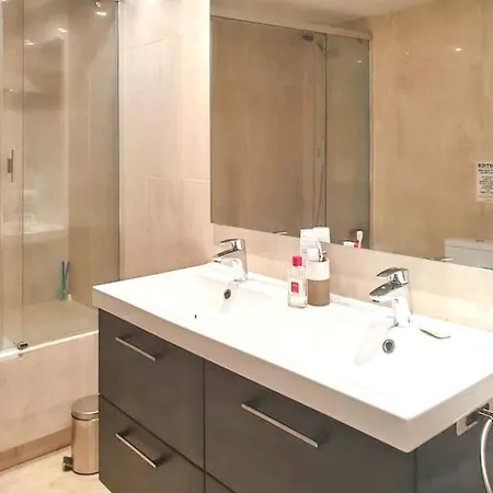 Spacious With Sea View In 140 M² *
